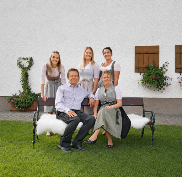 Familie Breitfuss Besitzer des Thomanhofs